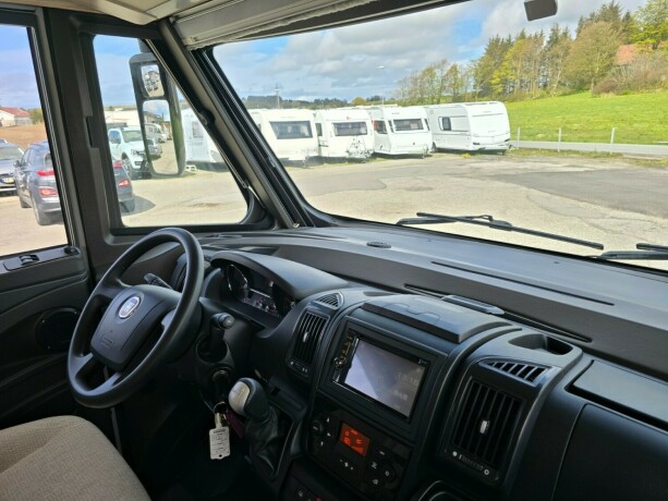 laika-ecovip-712-queensbed-senkeseng-alde-stort-kj248leskap-l-sittegruppe-diesel-2019-big-79