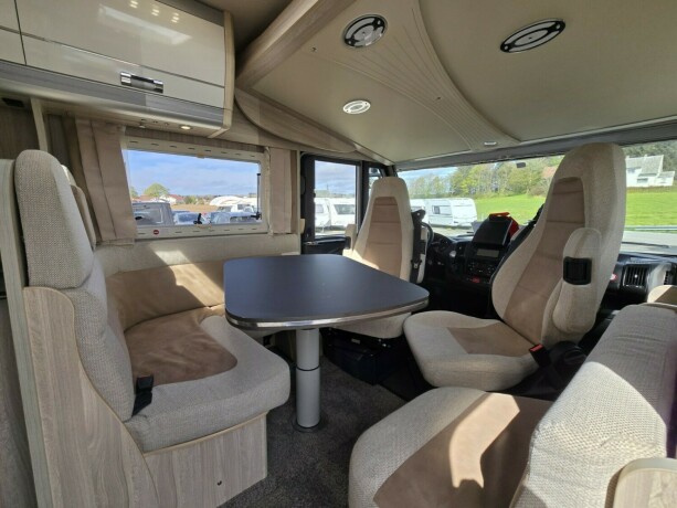 laika-ecovip-712-queensbed-senkeseng-alde-stort-kj248leskap-l-sittegruppe-diesel-2019-big-18