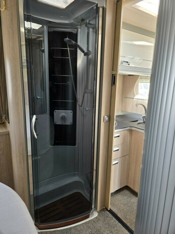 laika-ecovip-712-queensbed-senkeseng-alde-stort-kj248leskap-l-sittegruppe-diesel-2019-big-55