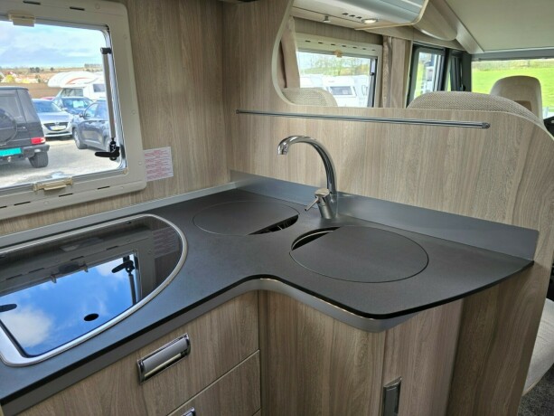 laika-ecovip-712-queensbed-senkeseng-alde-stort-kj248leskap-l-sittegruppe-diesel-2019-big-73
