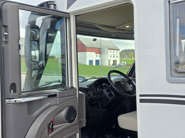 laika-ecovip-712-queensbed-senkeseng-alde-stort-kj248leskap-l-sittegruppe-diesel-2019-big-88