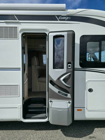 laika-ecovip-712-queensbed-senkeseng-alde-stort-kj248leskap-l-sittegruppe-diesel-2019-big-15