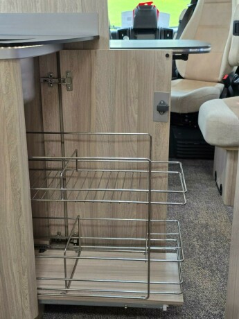 laika-ecovip-712-queensbed-senkeseng-alde-stort-kj248leskap-l-sittegruppe-diesel-2019-big-75