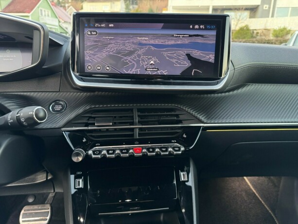 peugeot-e-2008-elektrisitet-2024-big-13
