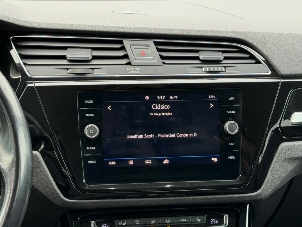 volkswagen-touran-bensin-2020-big-9