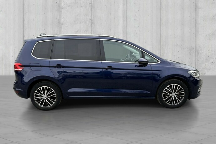 volkswagen-touran-bensin-2020-big-3