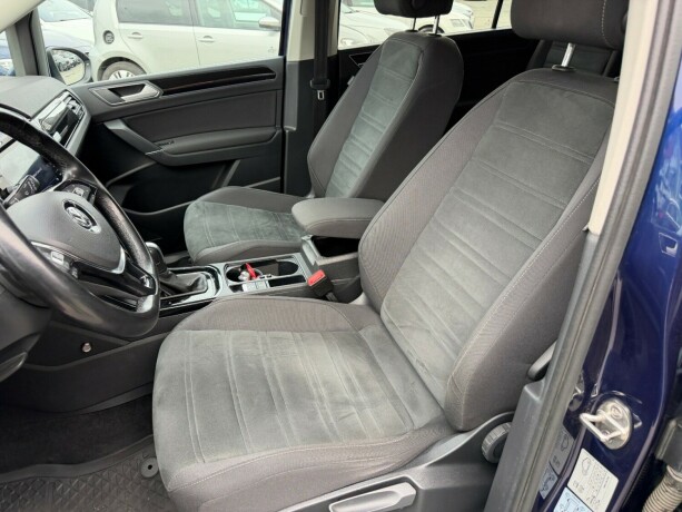 volkswagen-touran-bensin-2020-big-13