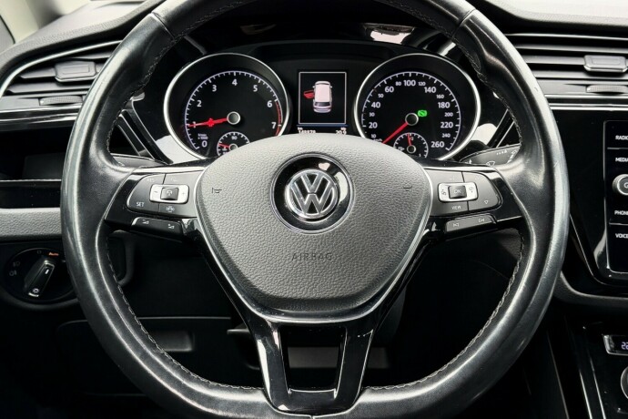 volkswagen-touran-bensin-2020-big-8