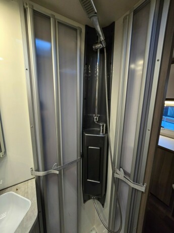 kabe-estate-780-dgdl-ks-2023-big-61
