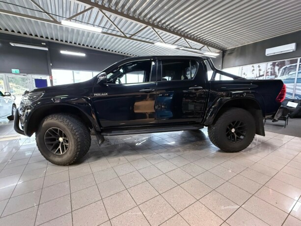toyota-hilux-diesel-2021-big-3