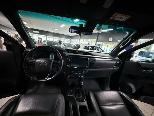 toyota-hilux-diesel-2021-big-15