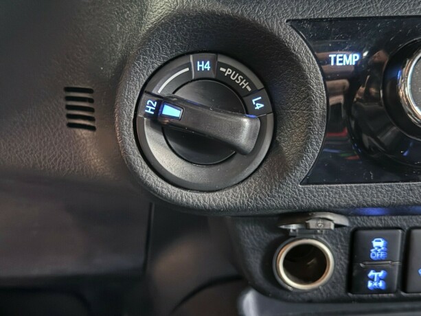 toyota-hilux-diesel-2021-big-23