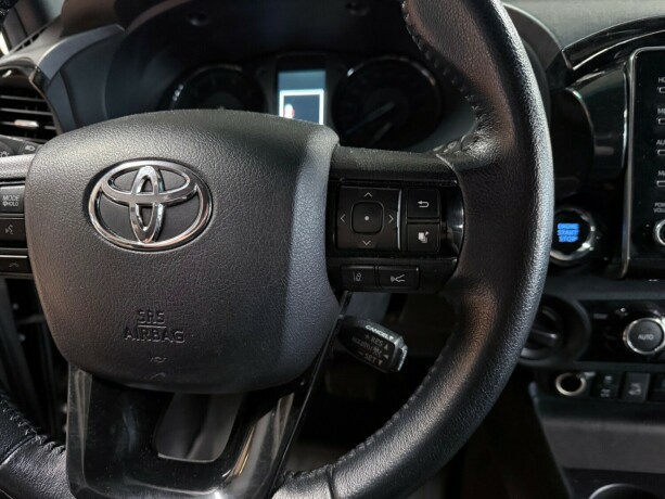 toyota-hilux-diesel-2021-big-18