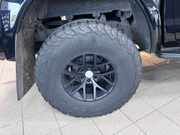 toyota-hilux-diesel-2021-big-11