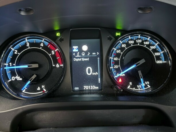 toyota-hilux-diesel-2021-big-20