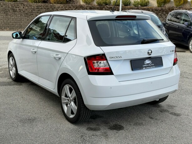 skoda-fabia-bensin-2017-big-3