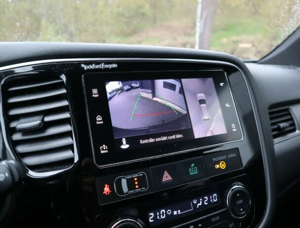 mitsubishi-outlander-elektrisitetbensin-2017-big-25