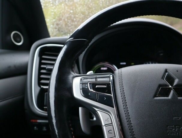 mitsubishi-outlander-elektrisitetbensin-2017-big-14