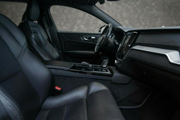 volvo-v60-elektrisitetbensin-2020-big-37