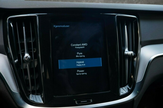 volvo-v60-elektrisitetbensin-2020-big-25