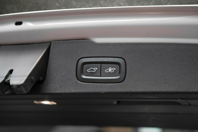 volvo-v60-elektrisitetbensin-2020-big-12