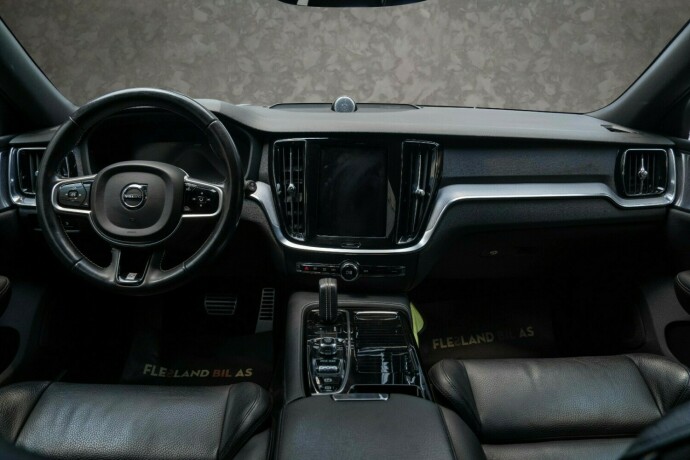 volvo-v60-elektrisitetbensin-2020-big-35