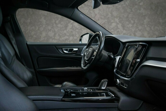 volvo-v60-elektrisitetbensin-2020-big-38
