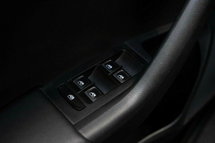 skoda-octavia-bensin-2018-big-22