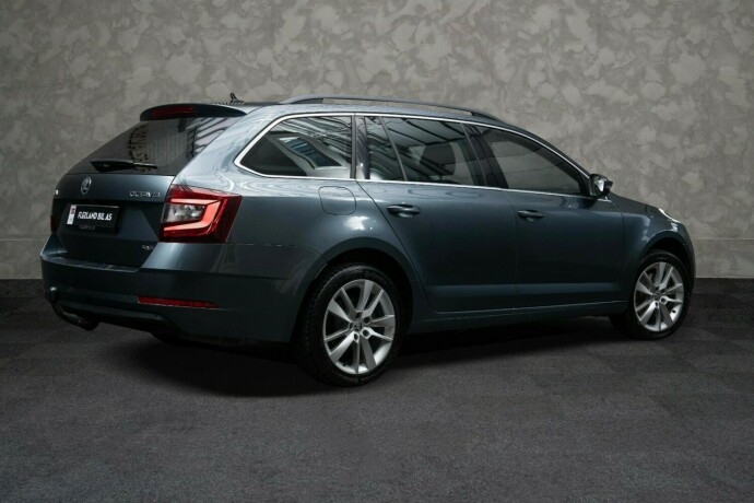 skoda-octavia-bensin-2018-big-8
