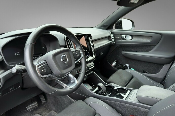 volvo-xc-40-elektrisitet-2023-big-10