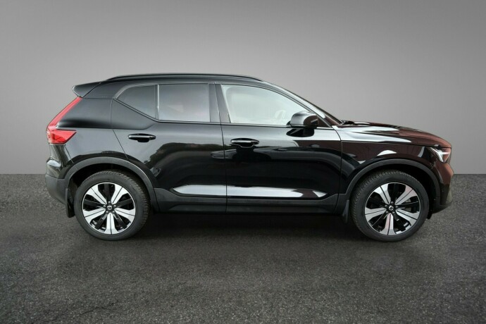 volvo-xc-40-elektrisitet-2023-big-3