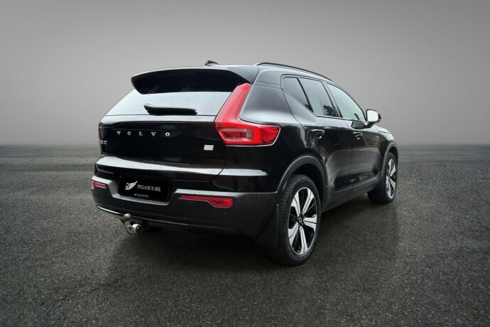 volvo-xc-40-elektrisitet-2023-big-4