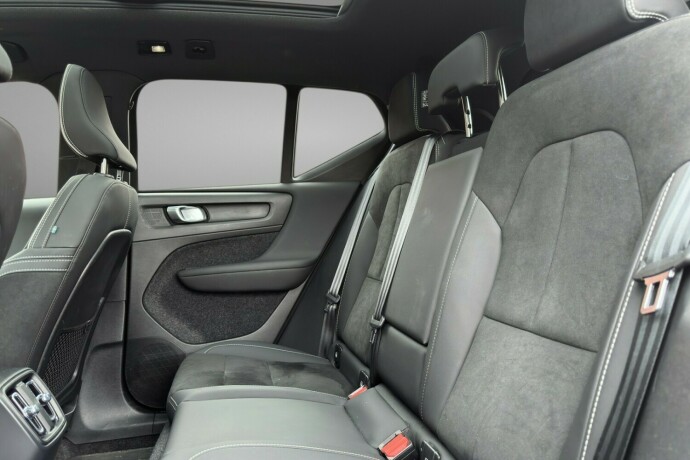 volvo-xc-40-elektrisitet-2023-big-13