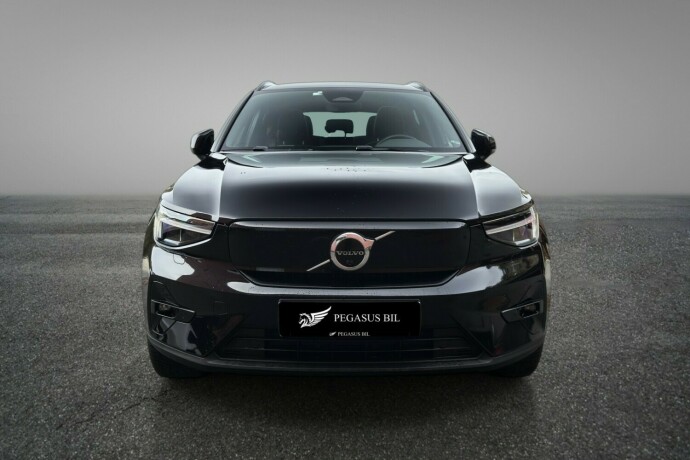volvo-xc-40-elektrisitet-2023-big-1