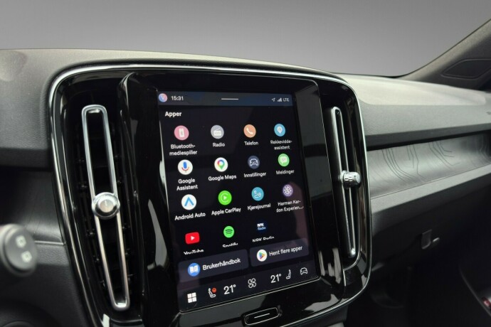 volvo-xc-40-elektrisitet-2023-big-15