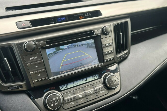toyota-rav4-diesel-2014-big-12