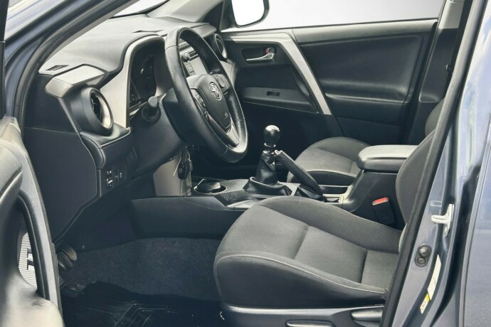 toyota-rav4-diesel-2014-big-9