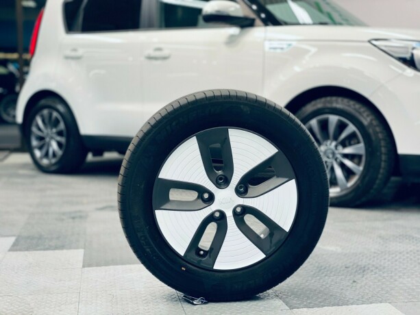 kia-soul-elektrisitet-2017-big-27