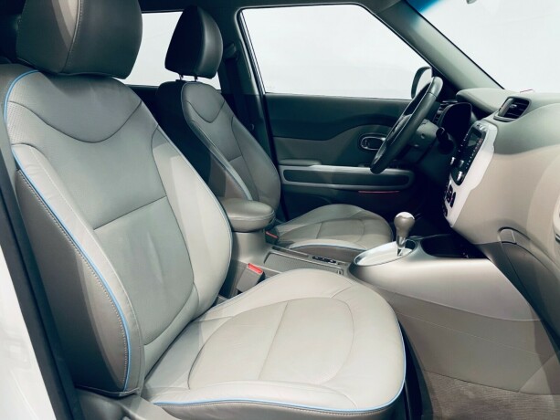 kia-soul-elektrisitet-2017-big-15