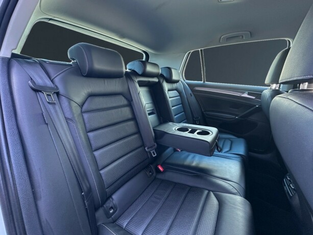 volkswagen-golf-elektrisitet-2019-big-14