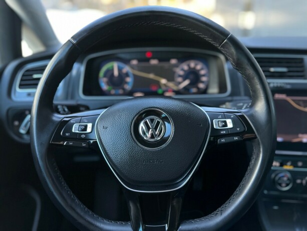 volkswagen-golf-elektrisitet-2019-big-26