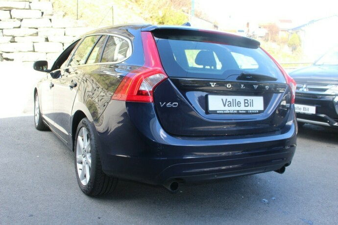 volvo-v60-bensin-2017-big-2