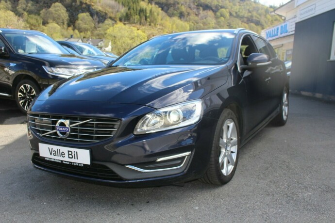 volvo-v60-bensin-2017-big-1