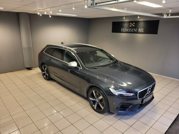 volvo-v90-plug-in-petrol-2019-big-1