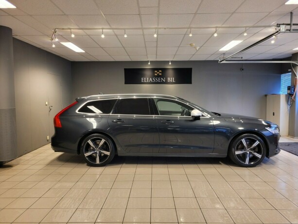 volvo-v90-plug-in-petrol-2019-big-3