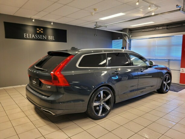 volvo-v90-plug-in-petrol-2019-big-4