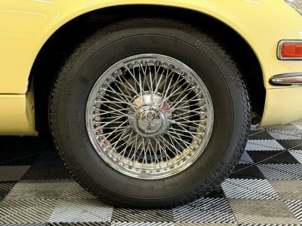 jaguar-e-type-bensin-1974-big-15