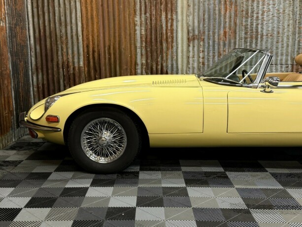 jaguar-e-type-bensin-1974-big-24