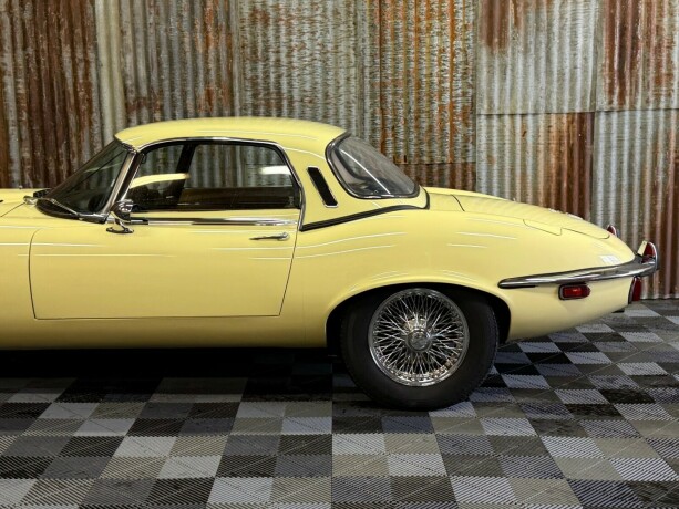 jaguar-e-type-bensin-1974-big-51
