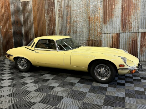 jaguar-e-type-bensin-1974-big-4